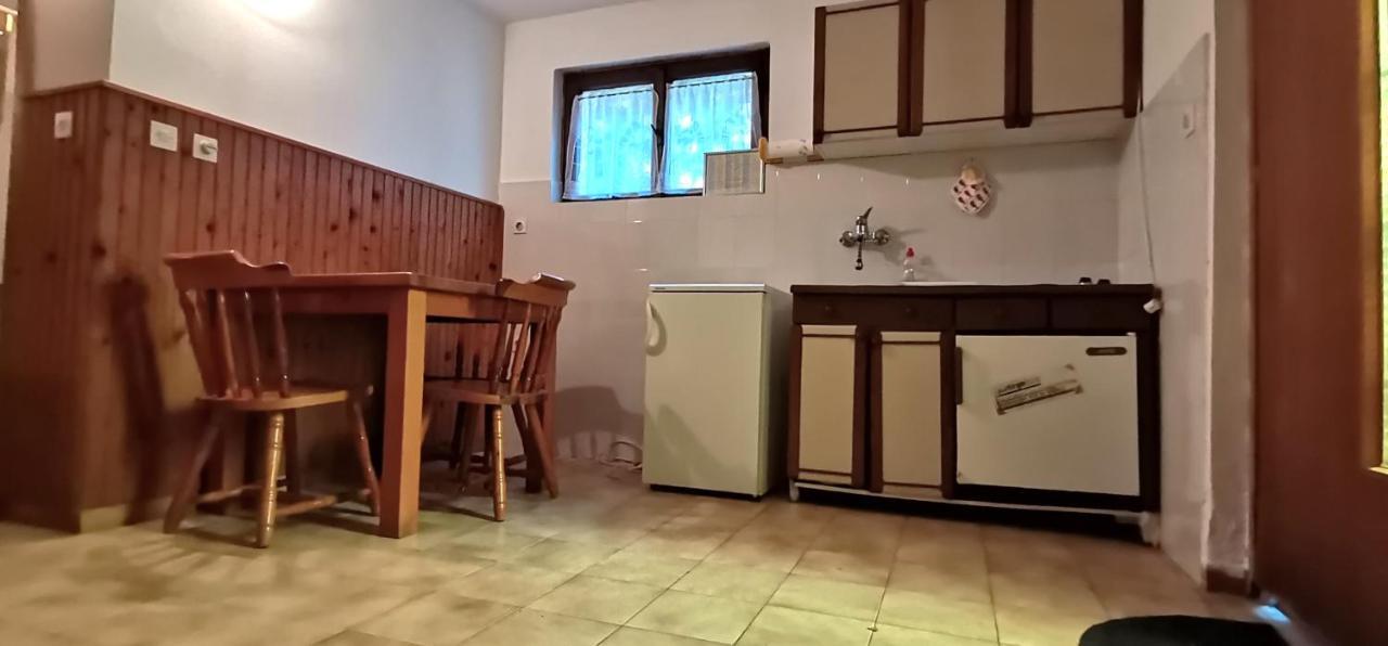 Apartments And Room Pergola Ровинь Экстерьер фото