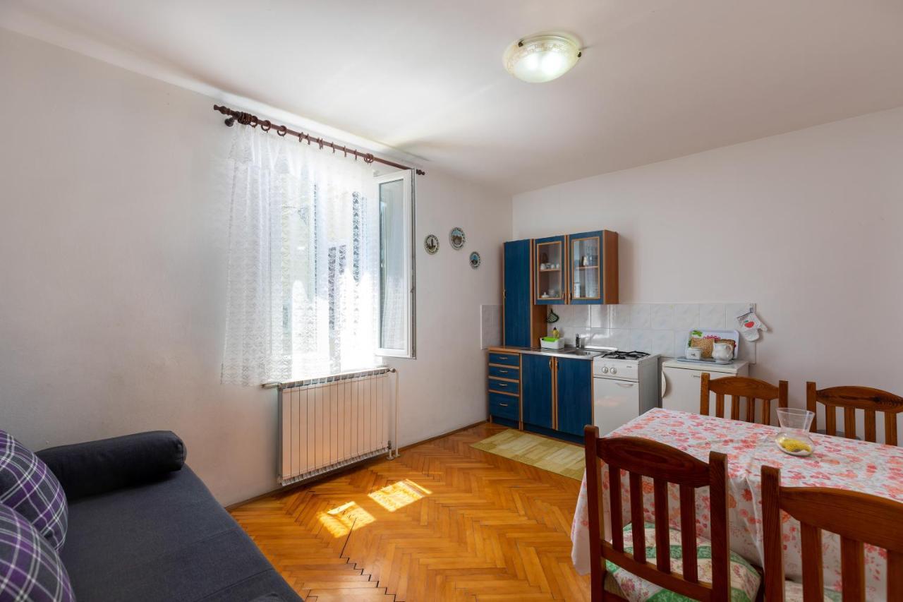 Apartments And Room Pergola Ровинь Экстерьер фото
